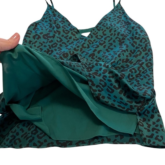 Cami NYC The Olivia Silk Charmeuse Camisole Womens XS Green Leopard Print - Picture 5 of 15